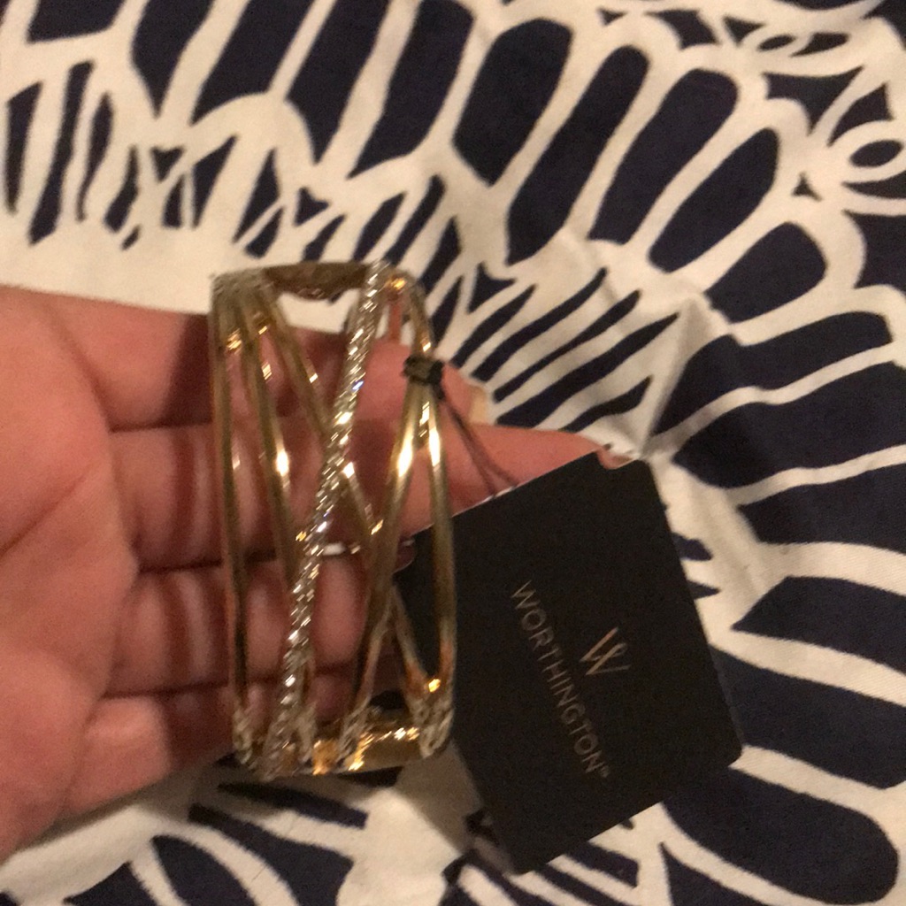 Nwts Bracelet 13$